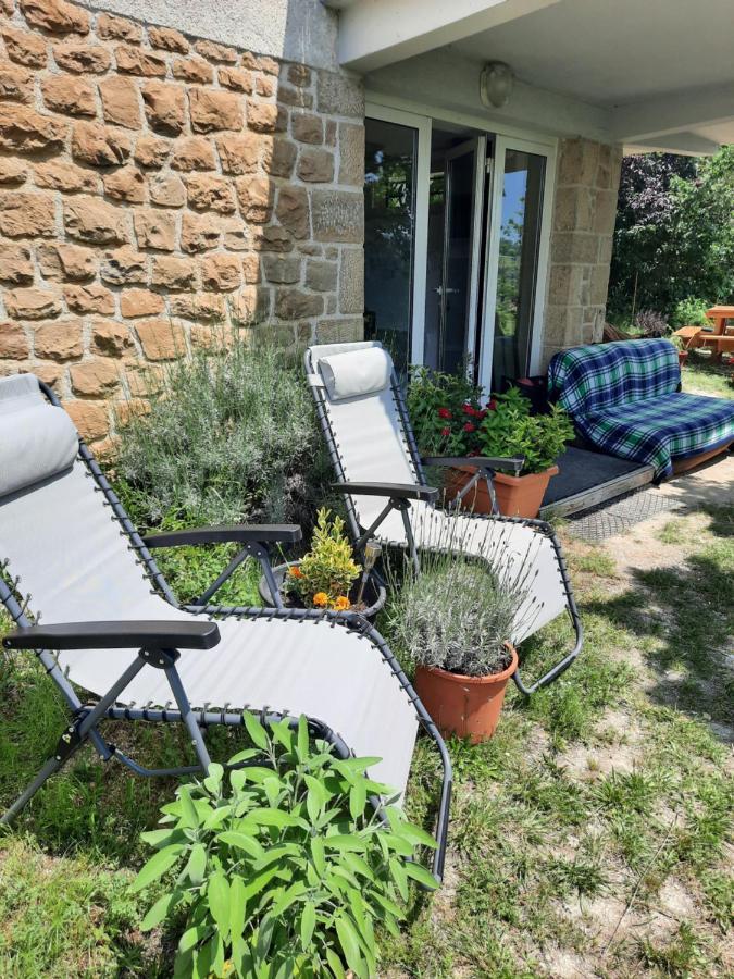 Les Coteaux De Planeze, Maison Et Jardin Dans Le Lot! Chambres Chez L'Habitant! Belmont-Bretenoux Eksteriør billede